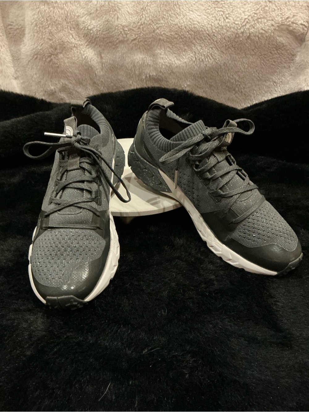 The North Face VECTIV Dark Gray Knit Trail Running Shoes Size M/7 W/9